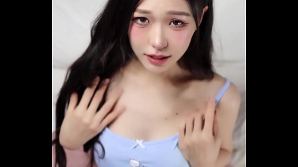 极品巨乳清纯反差美女自慰