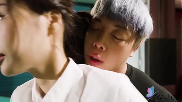 Young Asian slut Xiang Xiang fucked by her teacher